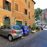 Colosseo Nice Terrace Apartment